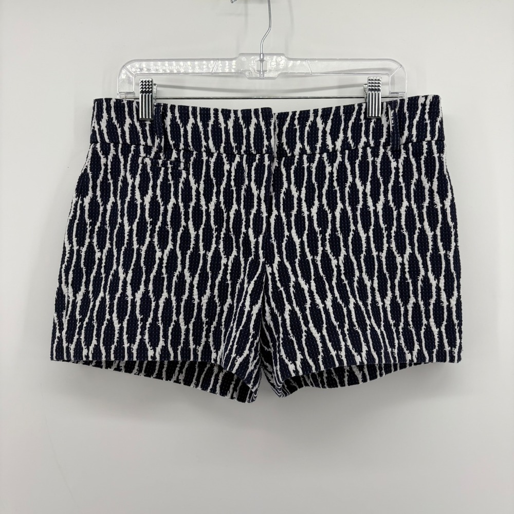 Ann Taylor LOFT Womens 4 Navy Blue White Ikat Shorts Textured Cotton Blend Wavy